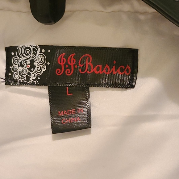 J.J. Basics Cargo Puffer Vest - Picture 5 of 7